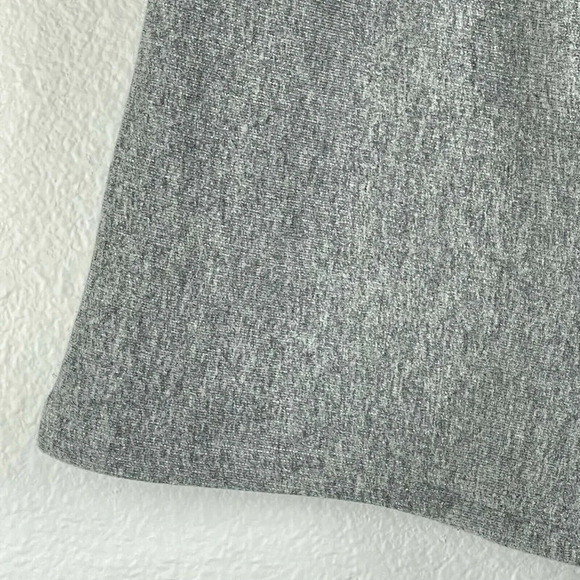 GOLD'S GYM Shorts Women's Sz M Drawstring Elastic Waist Zip Pocket Athletic Gray - Picture 8 of 10